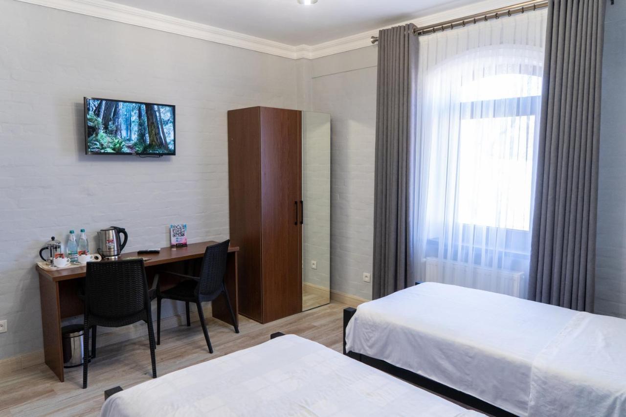 Nest Inn Tashkent Ngoại thất bức ảnh
